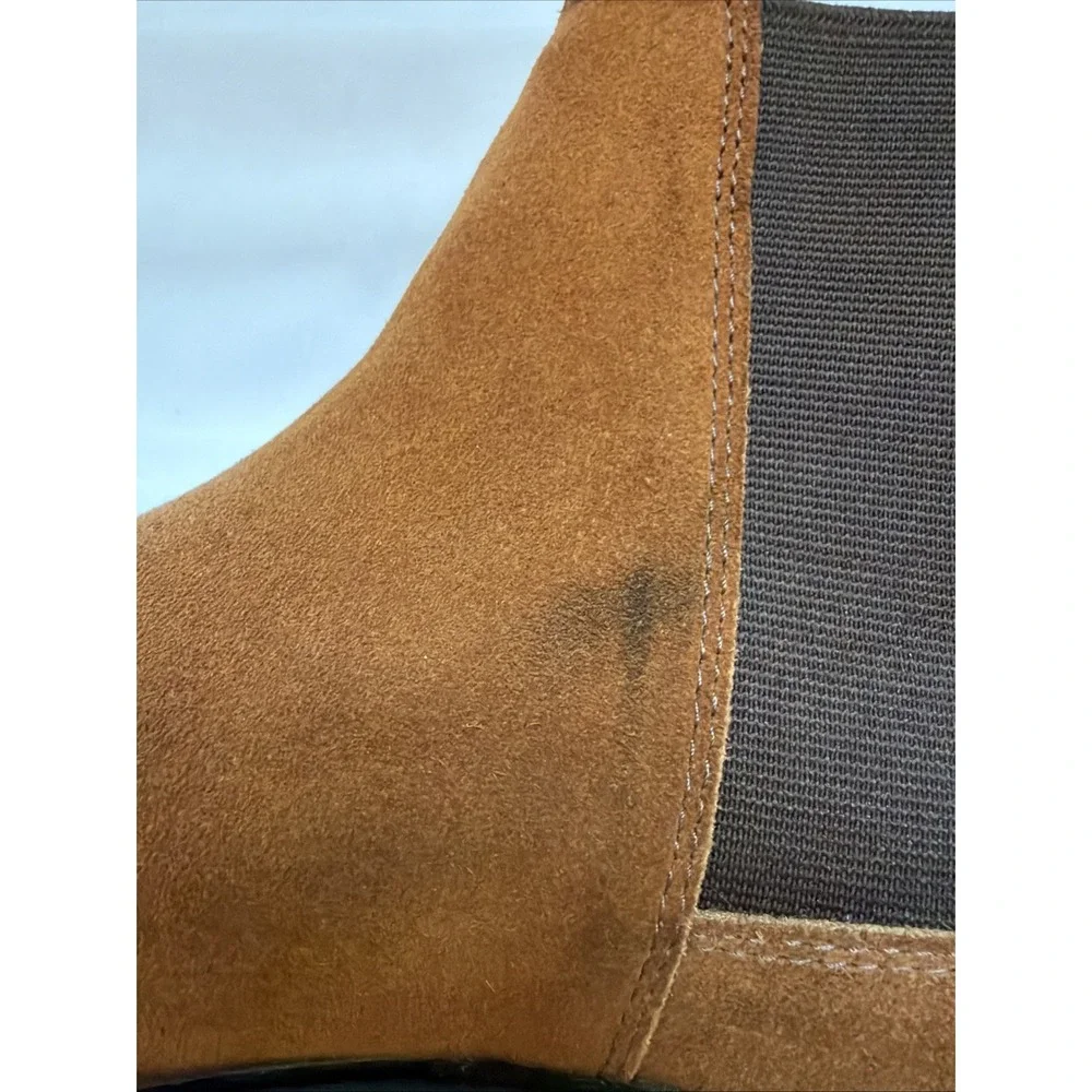 Donald Pliner Roccocs Mens Tan Suede Chelsea Boots Size 8M  Ankle Boots Academia